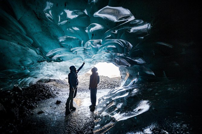 2-Day Ice Cave, Jokulsarlon and South Coast Sightseeing from Reykjavik - Day 1: Seljalandsfoss to Skógafoss, then Reynisfjara’s black sand drama