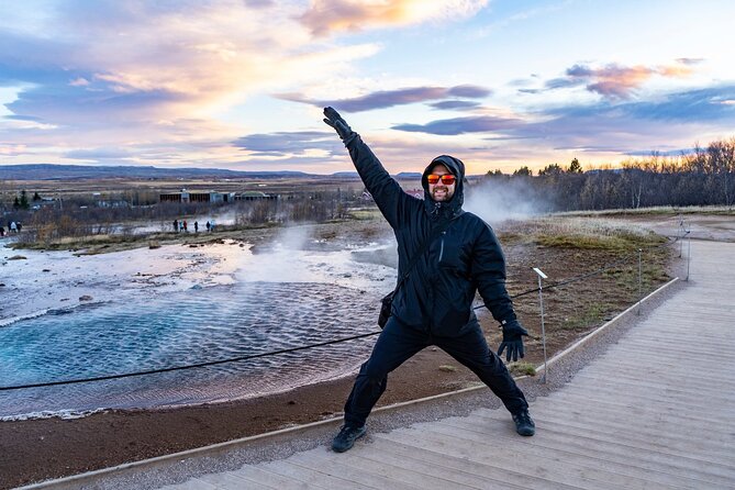 3-Day Northern Lights Hunt & Glacier Lagoon Tour - Vatnajökull National Park on the way back, with big ice and fire cues