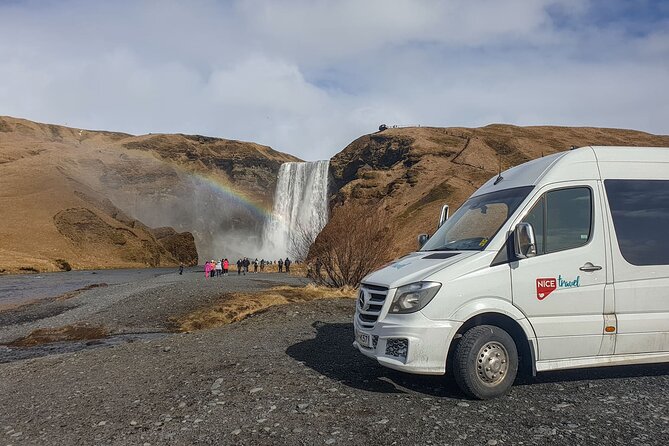3 Day Tour Jokulsarlon - Golden Circle - South Coast - Glacier Hike - Boat Tour - Group size, guides, and the small-vehicle reality