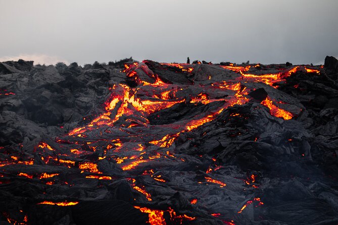4-Day Iceland: Golden Circle, South Coast, Volcano Hike & Northern Lights - Guides, Pacing, and Why the Small Group Size Matters