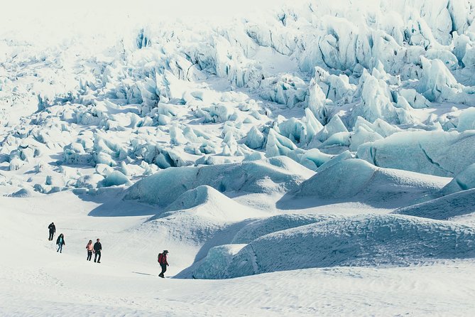 6-Day Summer Ring Route of Iceland Small-Group Tour - Day 3 Skaftafell, Vatnajökull Glacier Hike, and Jökulsárlón Icebergs