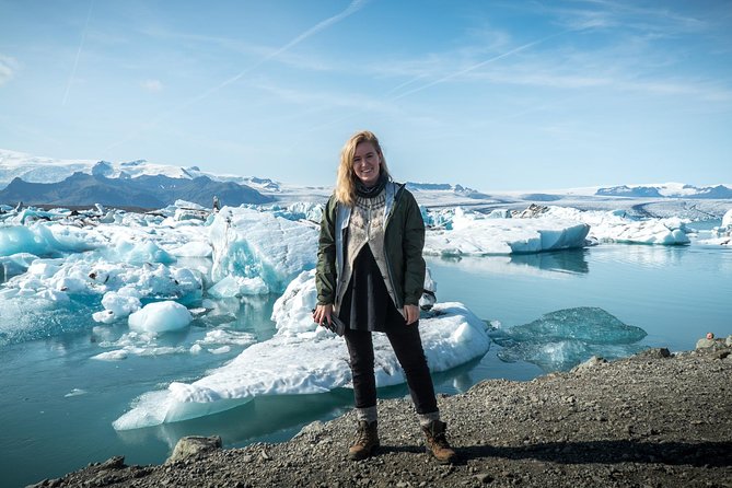 7-Day Complete Iceland: South Coast, Golden Circle, Akureyri & Snaefellsnes - Reykjavik pickup, timing, and how the day starts