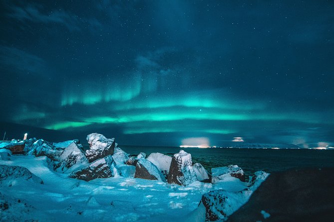 7 Day Iceland with Reykjavik Northern Light | Blue Lagoon | Golden Circle ...... - Day 1: Keflavík to Reykjavík, then a 3-hour Northern Lights hunt
