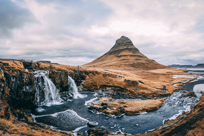 8-Day Small Group Tour Around Iceland from Reykjavik - Day 1 Golden Circle highlights, then Hvolsvöllur for Northern Lights odds