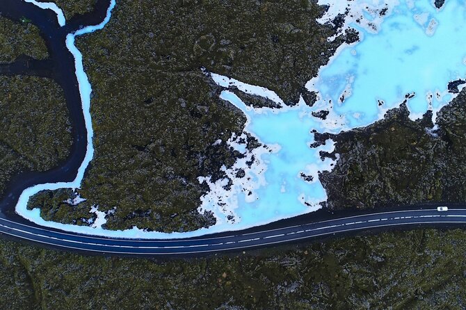 Blue Lagoon Round Trip with 3h Driver’s Wait - Car comfort details you will actually notice
