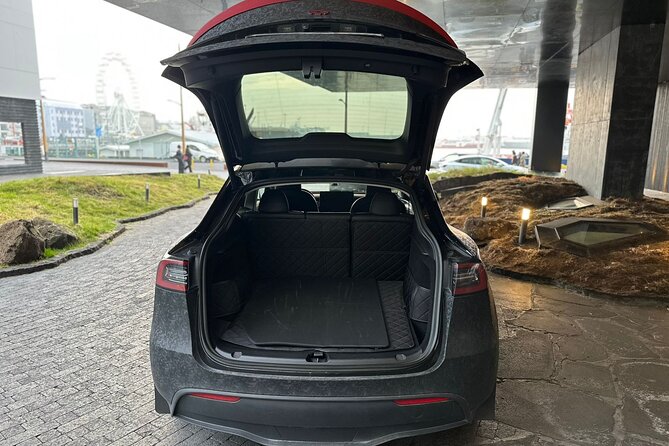 Cruise Port Transfer : Reykjavik to Cruise Port - Booking support that keeps the day simple