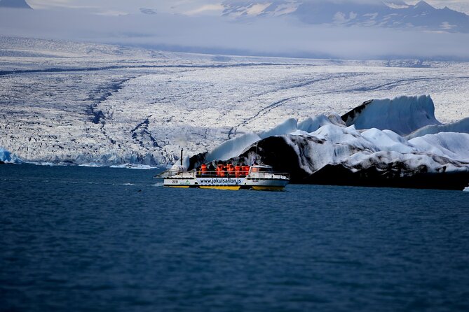 Diamond Beach and Jökulsárlón Day Tour with Boat Ride(Optional) - Stop 5 at Seljalandsfoss: walking behind the waterfall