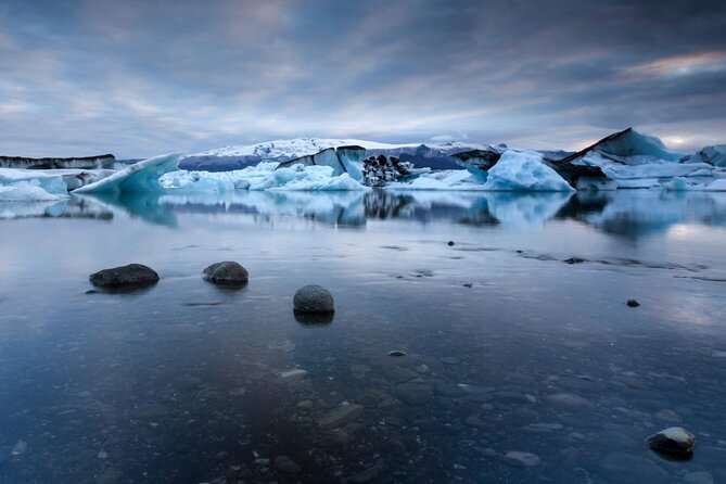 Diamond Beach & Jökulsárlón Floating Glacier Guided Day Tour - Key points to know before you go