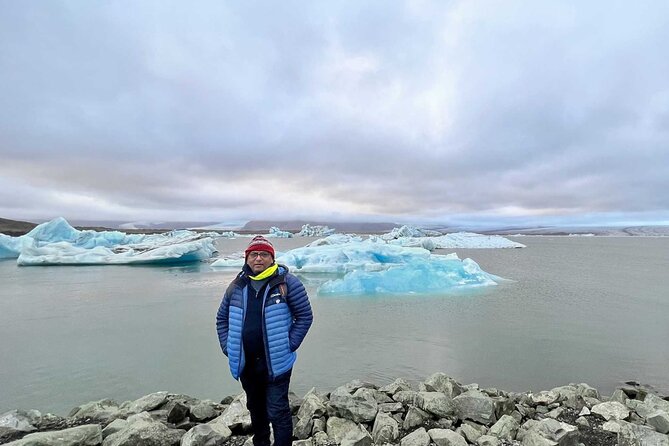 Diamond Beach & Jökulsárlón Floating Glacier Guided Day Tour - Who this tour suits best