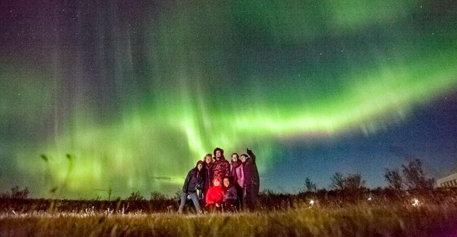 From Reykjavik: 3-Day South Coast Winter Tour with Ice Cave - Day 1: Golden Circle hits with Þingvellir, Geysir, and Kerið