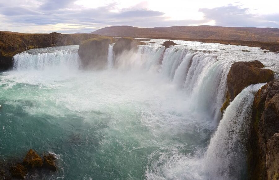 From Reykjavík: 4, 5, 6 or 7-Day Small-Group Ring Road Tour - Day 3: Lake Mývatn volcanic terrain, Dettifoss power, and a spa-style finish option
