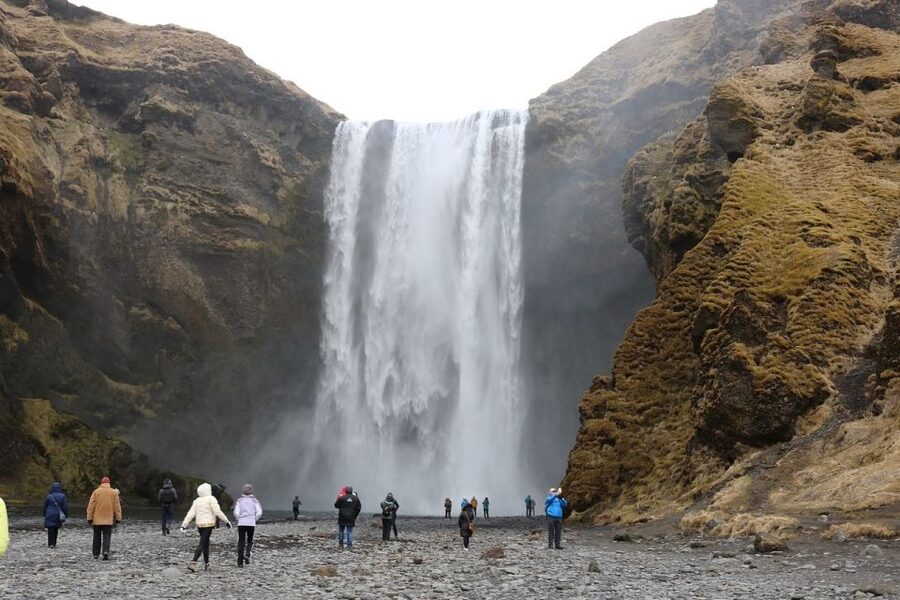 From Reykjavik: 4-Day Blue Ice Cave and Northern Lights Tour - A 4-day Iceland route that actually fits winter reality