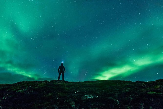 From Reykjavik 4x4 Minibus Northern Lights with Photo and Cocoa - Kleifarvatn Lake Under the Stars: How the Viewing Part Works