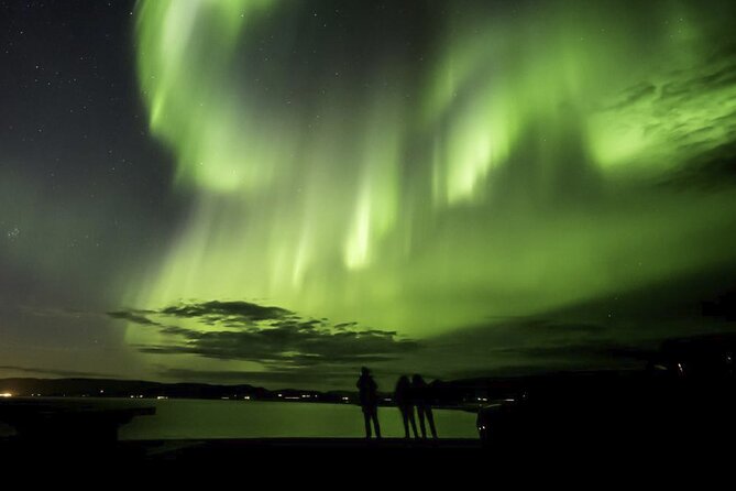 From Reykjavik 4x4 Minibus Northern Lights with Photo and Cocoa - Price and Value: Is $144.03 Worth It for a Four-Hour Night?