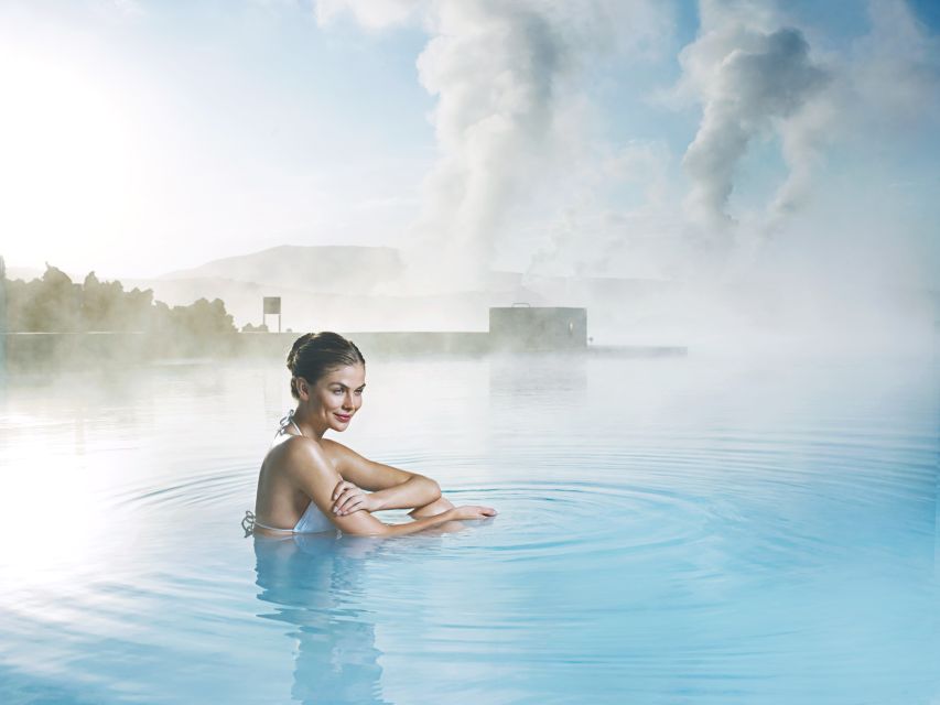 From Reykjavik: Blue Lagoon and Northern Lights Tour - Northern Lights Hunt: How Your Guide Improves the Odds