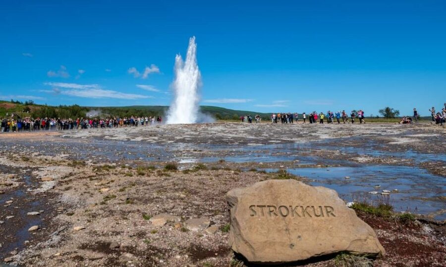 From Reykjavík: Full-day Golden Circle & Horse Riding Tour - Gullfoss: why this waterfall deserves your full attention