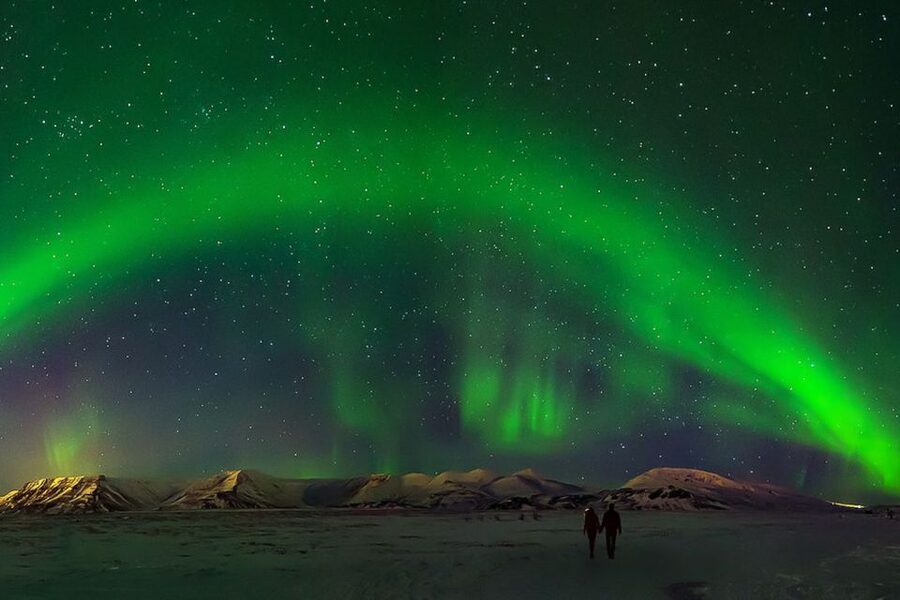 From Reykjavik: Golden Circle and Northern Lights Tour - Dressing for success: cold weather is the main character