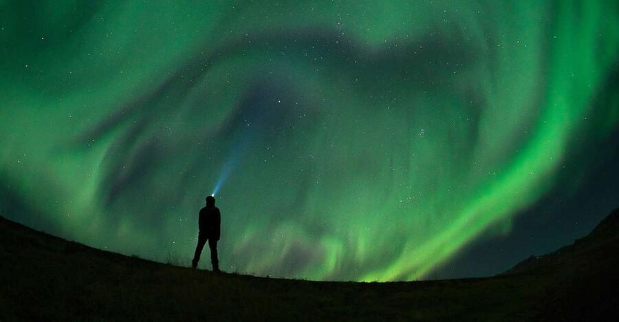 From Reykjavik: Golden Circle and Northern Lights Tour - Geysir geothermal area: timing, steam, and why Stókkur grabs attention