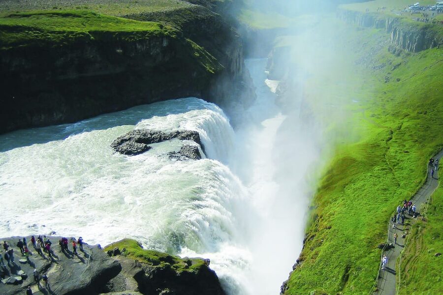From Reykjavik: Golden Circle Full Day Tour - Geysir and Strokkur: the hour you plan around steam and eruptions