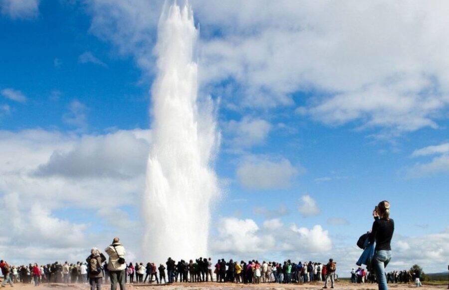 From Reykjavik: Golden Circle & Secret Lagoon Day Tour - Secret Lagoon: a soothing end, with rules and mossy reality