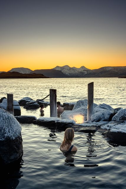From Reykjavik: Hvammsvík Hot Spring with Transportation - From BSI bus terminal to the pools: how the 4.5 hours feels