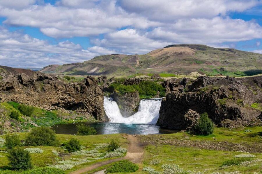 From Reykjavik: Landmannalaugar Day Tour by Luxury Jeep - The Hot River Bath: What to Pack and How to Enjoy It
