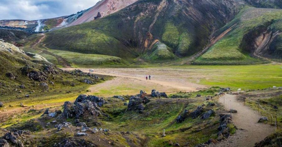 From Reykjavik: Landmannalaugar & Háifoss Waterfall Tour - Hnausapollur And Frostastaðavatn: Crater Lakes That Look Unreal