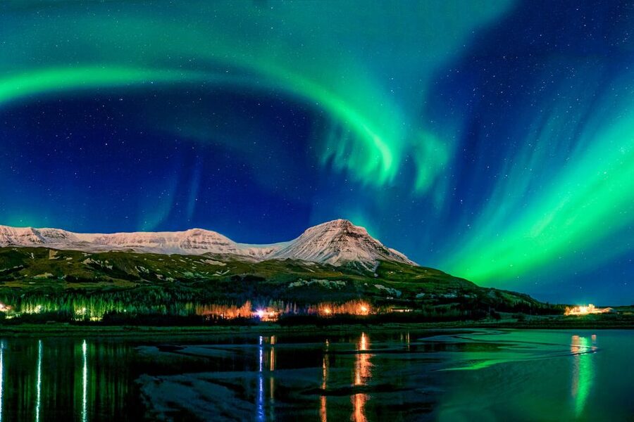 From Reykjavik: Northern Lights Chase with Expert Guide - The bus ride is part of the experience, not dead time