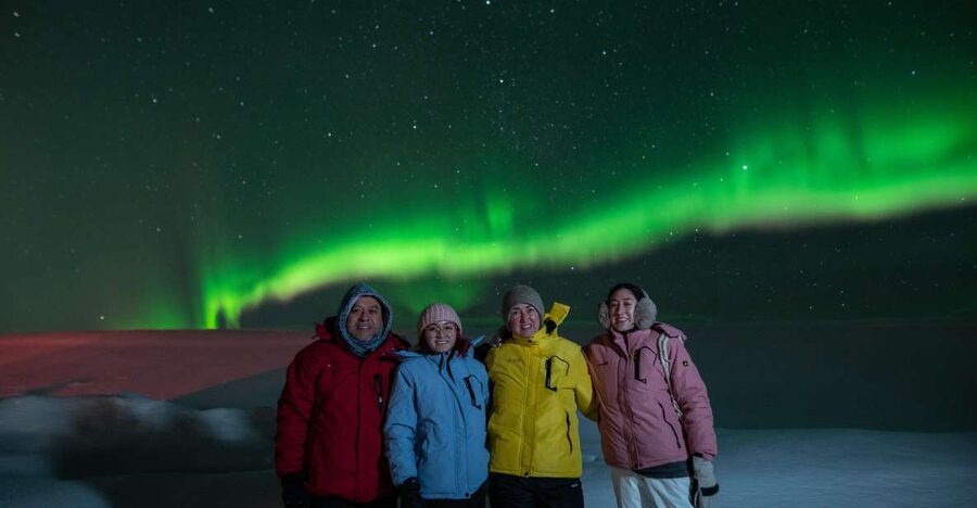 From Reykjavik: Northern Lights Guided Tour with Photos - Pickup in Reykjavik, and why the start time matters