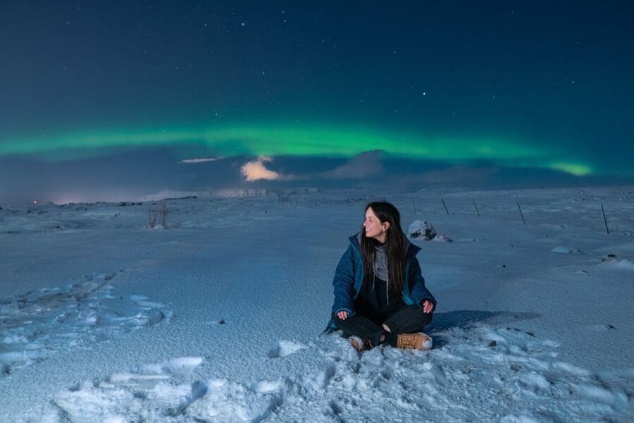From Reykjavik: Northern Lights Guided Tour with Photos - When the lights arrive: what happens during the aurora photo moment