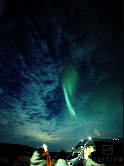 From Reykjavik: Northern Lights Tour with Hot Cocoa & Photos - Minibus Comfort and a Maximum of 19 People
