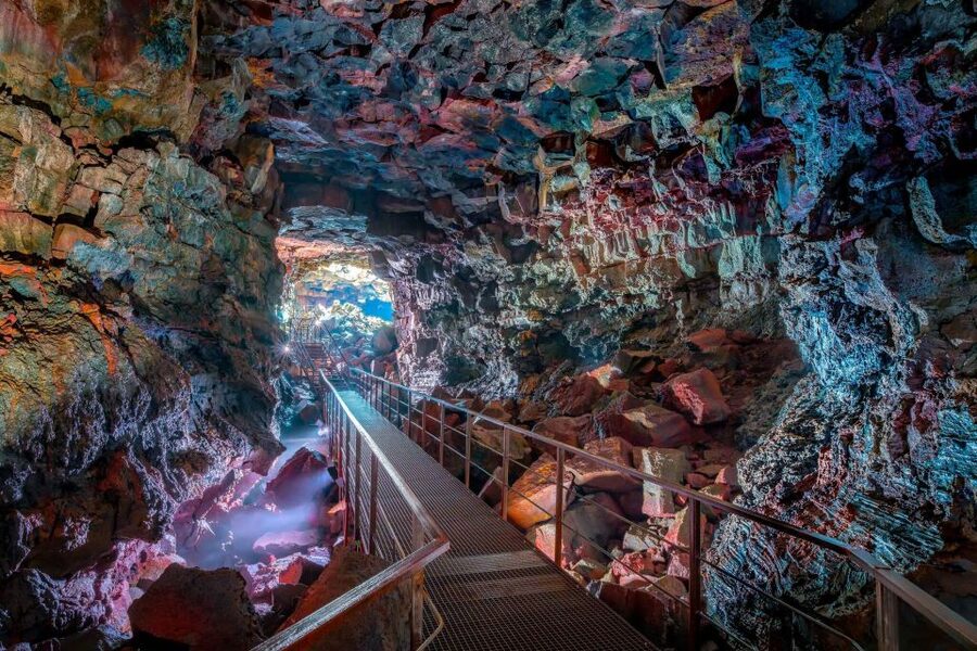 From Reykjavik: Raufarhólshellir Lava Tunnel by Bus - The sensory side: sound, darkness, and a guided reset