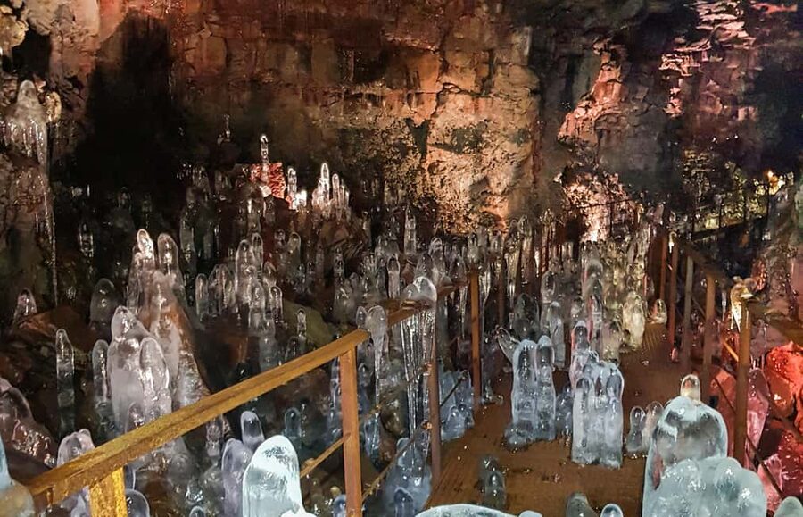 From Reykjavik: Raufarhólshellir Lava Tunnel Tour - Gear and clothing: how to dress for a cold, crawly cave