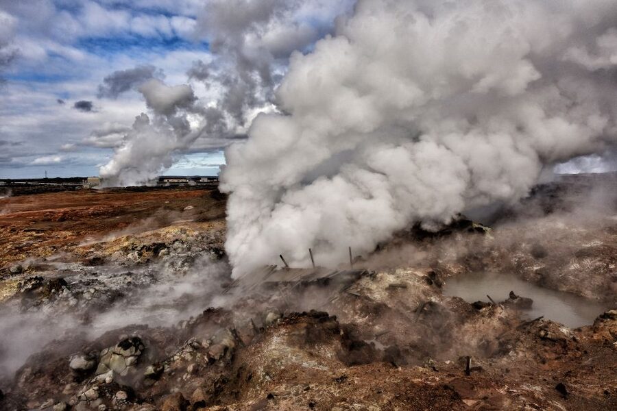 From Reykjavik: Reykjanes Geopark Tour & Airport Transfer - Coastal bird cliffs and Reykjanesviti lighthouse: wind, views, and history