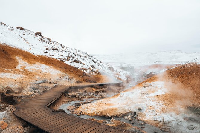 From Reykjavík: Reykjanes Lava Fields & Grindavík Minibus Tour - Key Highlights Worth Prioritizing
