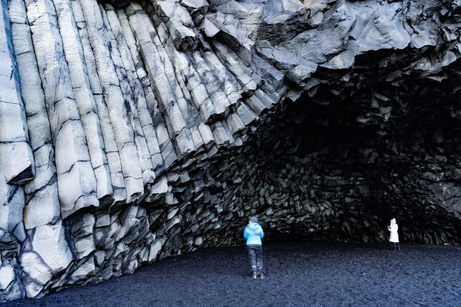 From Reykjavik: South Coast Tour & DC-3 Plane Wreck - Guide style and why the day feels smooth