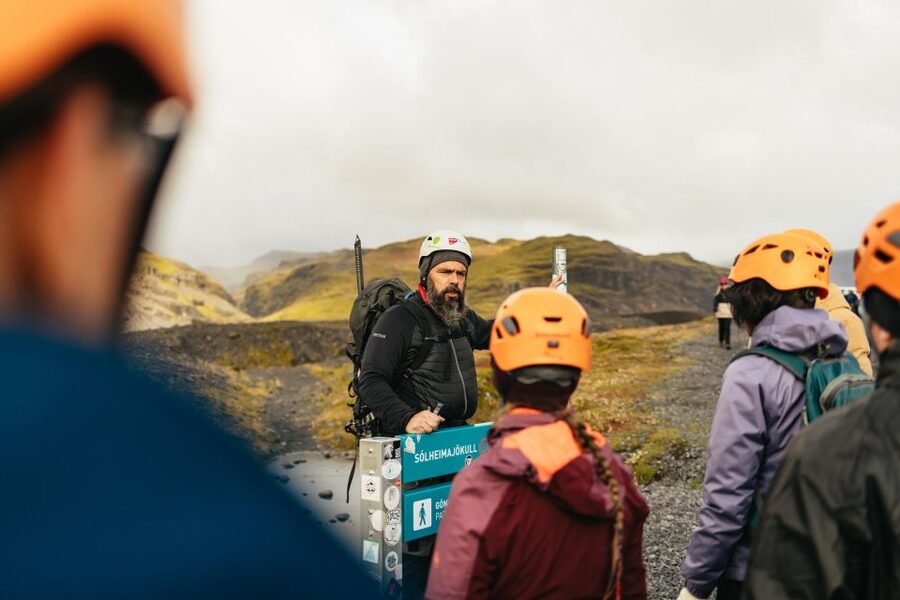 From Reykjavík: Waterfalls, Black Beach & Glacier Day Trip - Glufrabui and Irafoss: the side stops that make the day feel well paced