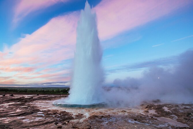 Full-Day Golden Circle Private Tour from Reykjavík - Kerið Crater After Lunch: Iron-Rich Colors That Happen Naturally