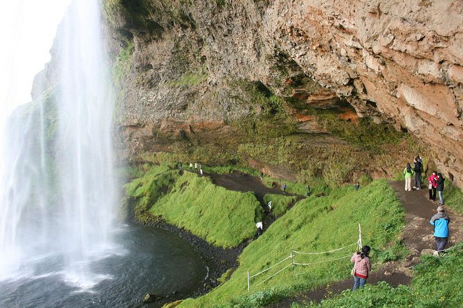 Glacier Hike and South Iceland Sightseeing from Reykjavik - Weather and how the tour stays flexible