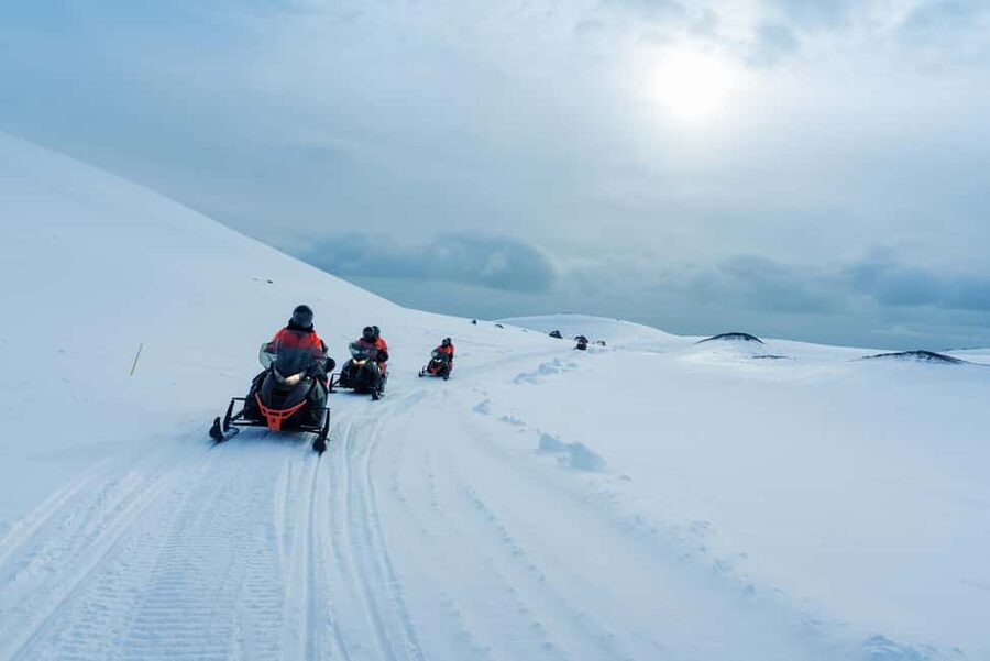 Glacier Snowmobile Day Tour & Laugaris Lagoon from Reykjavik - FAQ
