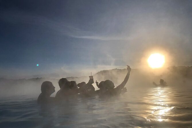 Golden Circle and Blue Lagoon with Admission Ticket - Blue Lagoon, Comfort Admission plus a Towel and Free Drink