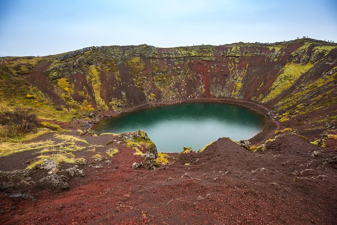 Golden Circle Day Tour in Mini Bus from Reykjavik with Fridheimar Tomato Farm - Thingvellir National Park: the tectonic drama you can actually feel