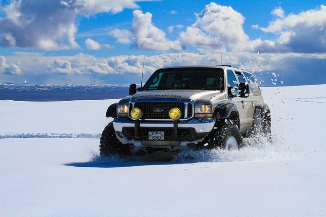 Golden Circle Glacier Super Jeep Tour / guided private tour - Golden Circle, but with the fuel turned up