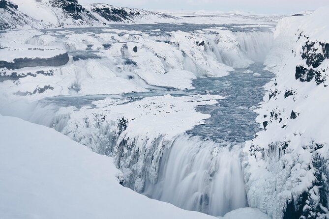 Golden Circle, Northern Lights and Blue Lagoon Tour with Ticket - Northern Lights hunt from the countryside: clear skies, long waits, real photo help