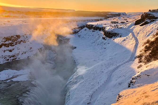 Golden Circle & Northern Lights Tour from Reykjavik - Gullfoss: a major waterfall stop with enough time to feel it