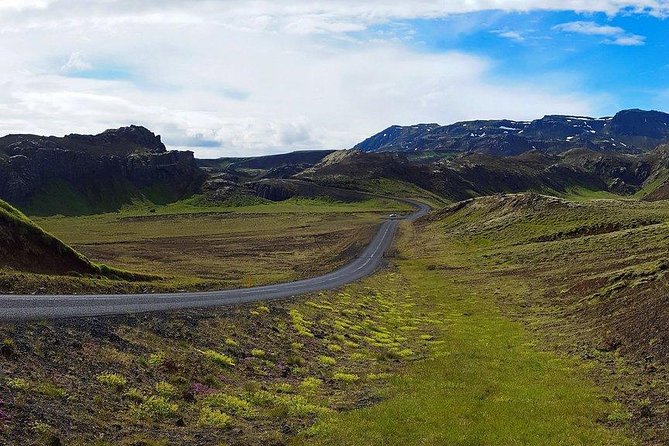 Golden Circle. Private Day Tour from Reykjavik - Stop 5 at Kerið crater: choose your walk, rim first or lake first
