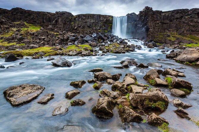 Golden Circle Private Tour From Reykjavik - Stop 1: Þingvellir National Park, rift valley walking and parliament roots
