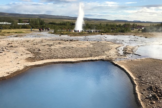 Golden Circle & Secret Lagoon & Friðheimar (lunch included) - PRIVATE TOUR - Private Golden Circle in a small group, built for real seeing