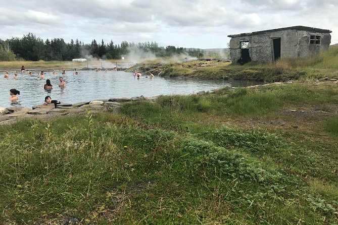 Golden Circle & Secret Lagoon & Friðheimar (lunch included) - PRIVATE TOUR - Geysir and Strokkur: timing the steam and spotting the details