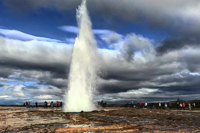 Golden Circle & Secret Lagoon & Friðheimar (lunch included) - PRIVATE TOUR - Reykjavik hotel pickup and a day that runs on Iceland time